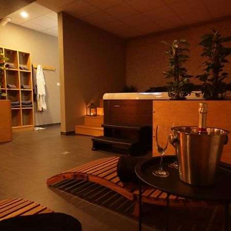Hotel Banik Nitrianske Rudno Екстер'єр фото
